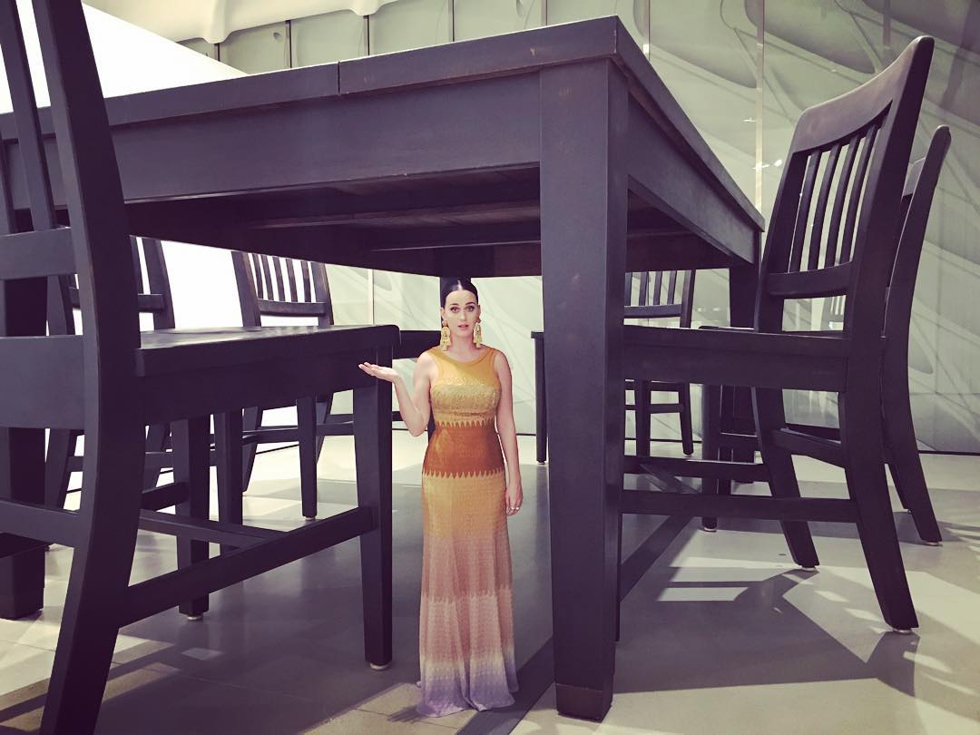 Katy Perry - Giant Table.jpg